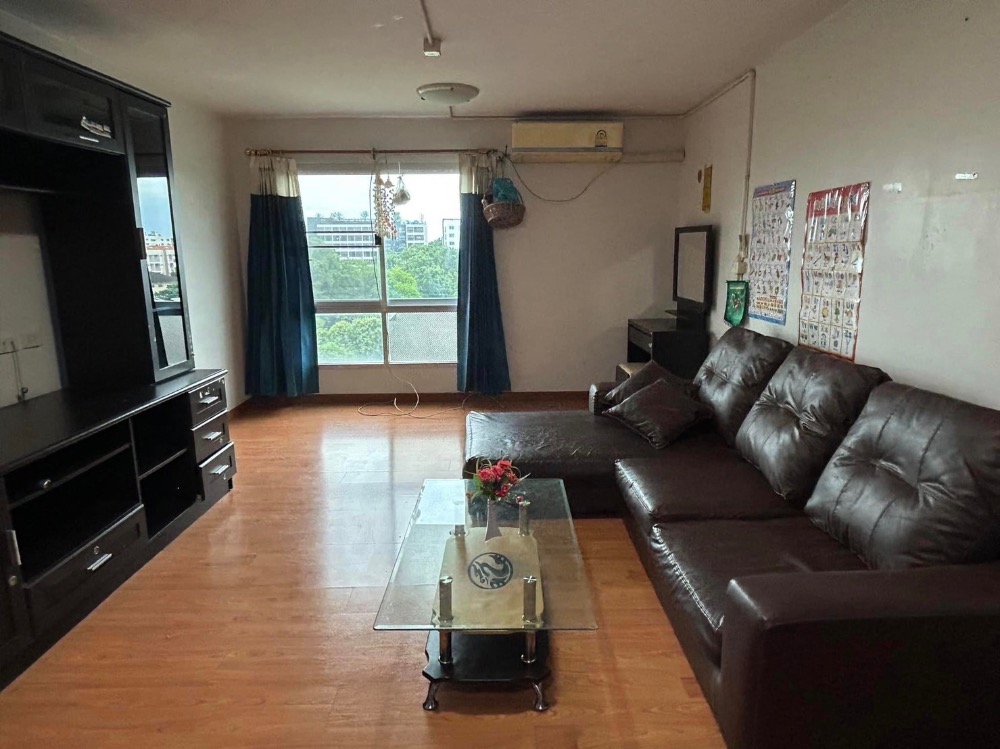 For RentCondoKasetsart, Ratchayothin : 🌟 Condo for rent in Town Ratchada 36, ​​the room is very spacious.