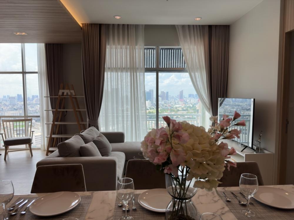 For SaleCondoRatchathewi,Phayathai : 🔥 Penthouse 3 Bedrooms 120.52 Sq.m. Fully Decorated Close to Victory Monument Call. 093-616-4456 🔥