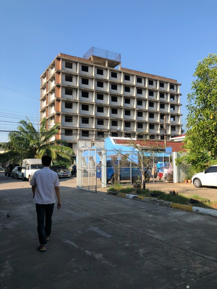 For SaleBusinesses for saleMahachai Samut Sakhon : 8-storey building for sale 8-storey apartment for sale Selling cheaper than the appraised price,  area 189.5 sq m, Petchkasem Road, Phutthamonthon Sai 4 Road, Om Noi, Kratum Baen, Samut Sakhon