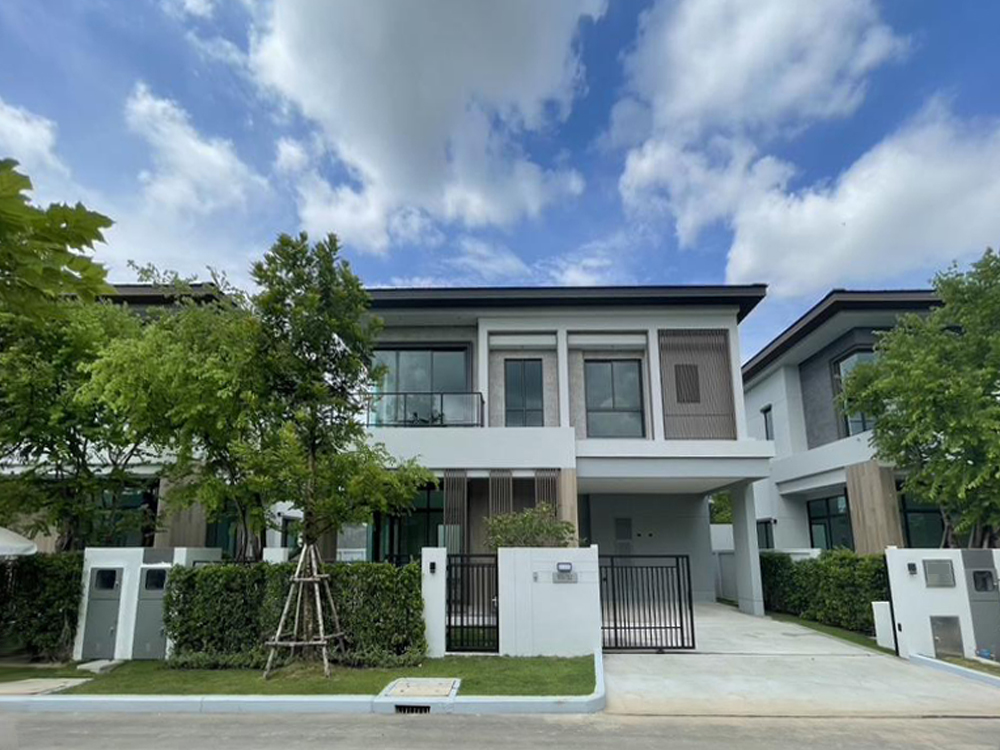 For SaleHouseBangna, Bearing, Lasalle : New luxury detached house, LANAI SERIES, Bangkok Boulevard Bangna km.5