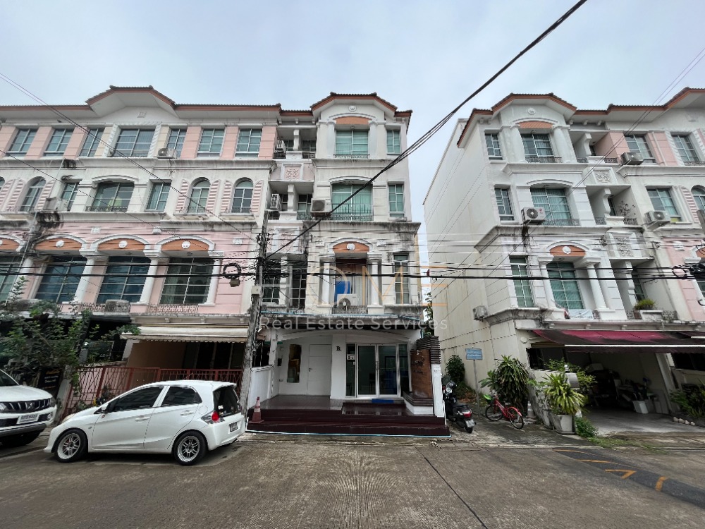 For SaleTownhomeYothinpattana,CDC : Townhome Baan Klang Muang Rama 9 - Ladprao / 2 Bedrooms (FOR SALE), Baan Klang Muang Rama 9 - Ladprao / Townhome 2 Bedrooms (FOR SALE) RUK581