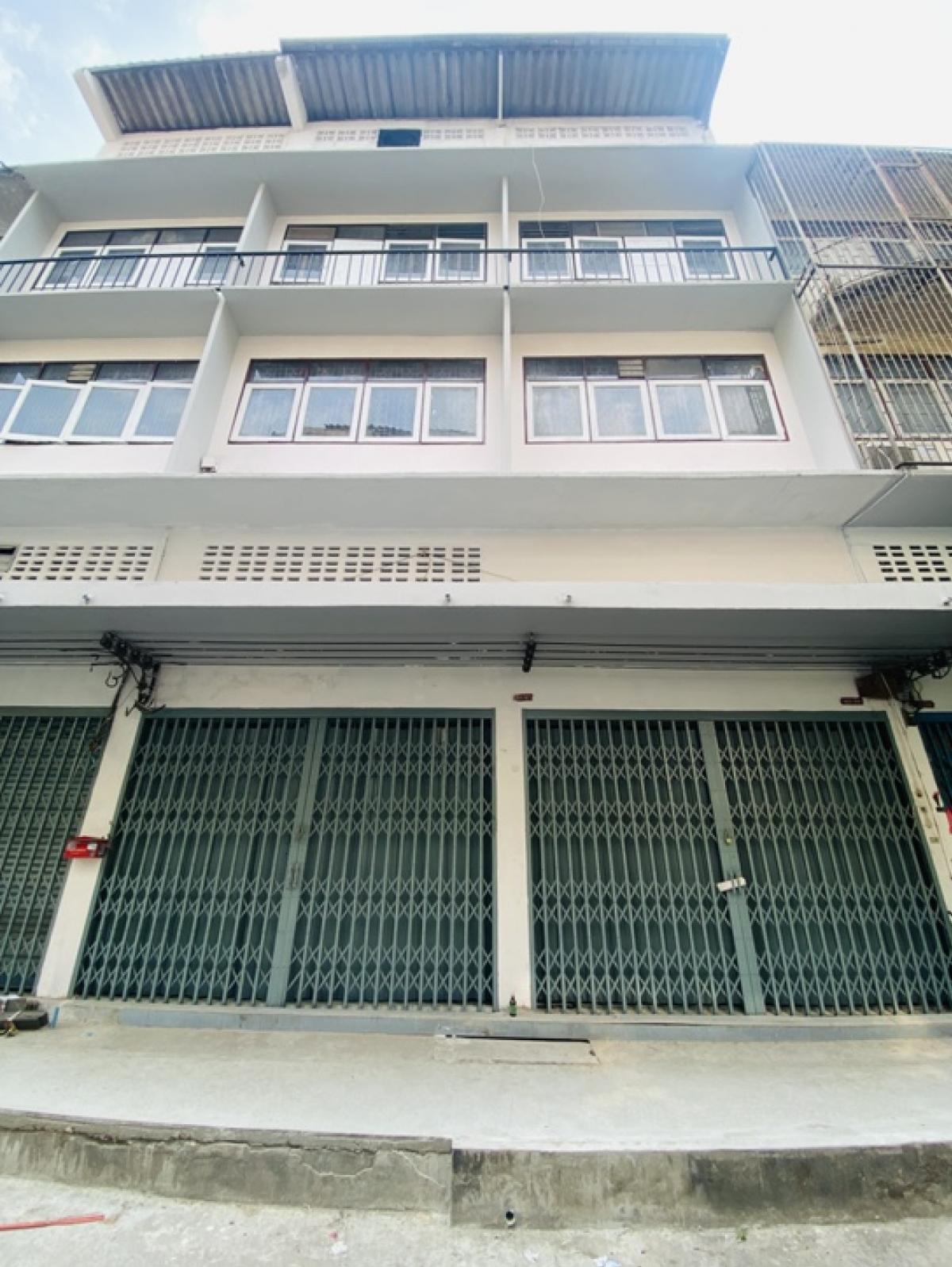 For SaleShop HouseBang kae, Phetkasem : For Sale 9 M, 3 -room commercial building for sale, 4 -level ways of Soi Petchkasem 28, 1 intersection