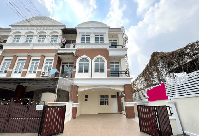 For RentTownhouseChaengwatana, Muangthong : Townhome, corner house, 3 floors, 3 bedrooms, 4 bathrooms, located in Soi Chaeng Watthana 14