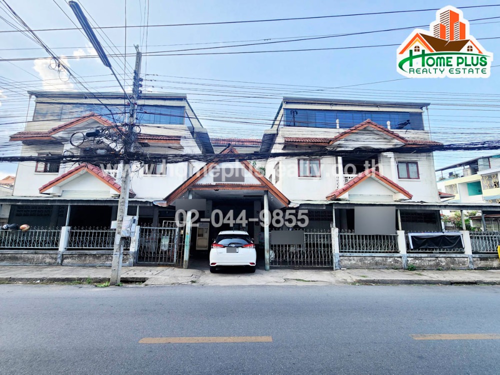 For SaleBusinesses for saleChiang Mai : 3-storey apartment, Thanin Road, Mueang Chiang Mai District (near Chiang Mai University) worth investing