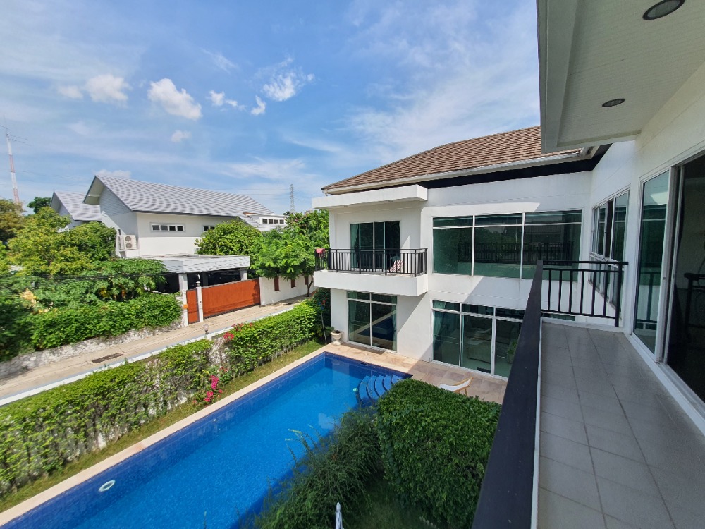 For SaleHouseRamkhamhaeng, Hua Mak : Luxury 4 bedroom house for sale with private swimming pool. In Soi Ramkhamhaeng 9