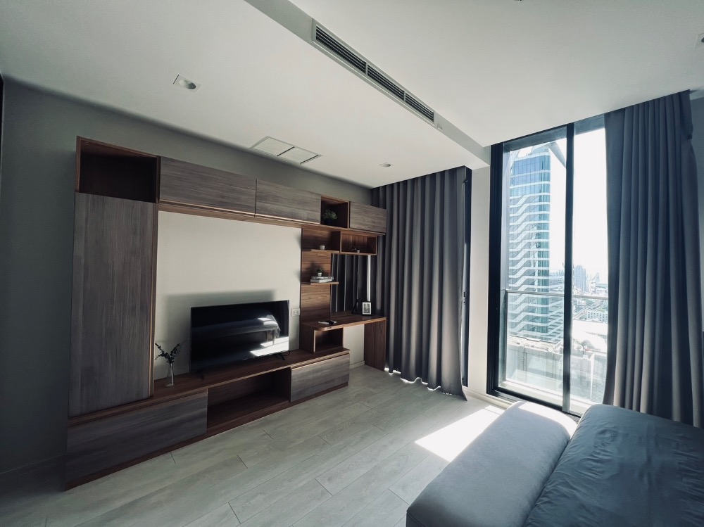 ขายคอนโดวิทยุ ชิดลม หลังสวน : 🔥ขาย Resale Noble Ploenchit 1 Bed 45 sq.m. Fl 31, 10.9 MB. โทร 0959415999