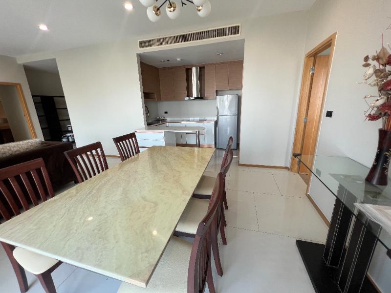 For SaleCondoSukhumvit, Asoke, Thonglor : For Sale The Emporio Place 2 Bed 22.7 mb