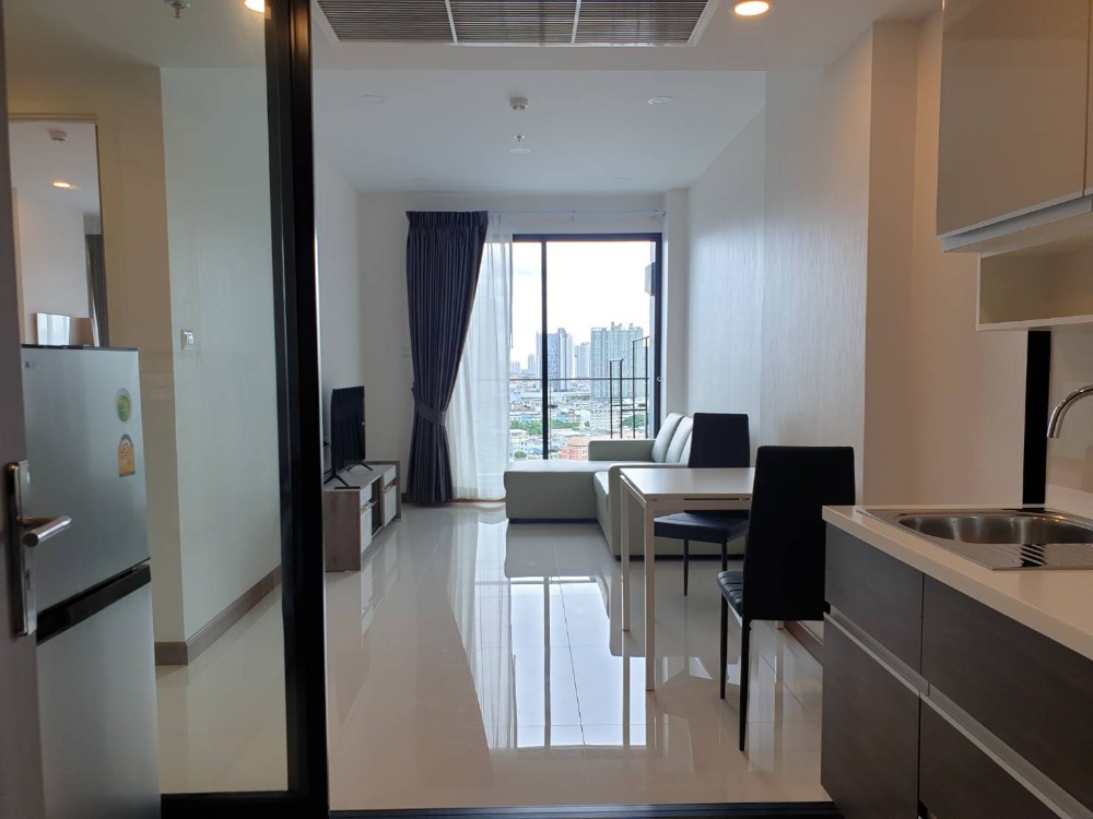 For RentCondoWongwianyai, Charoennakor : OMG2565  Bright 1 Bedroom / Available NOW 6-Nov-24 @ [ Supalai Premier Charoen Nakhon ]