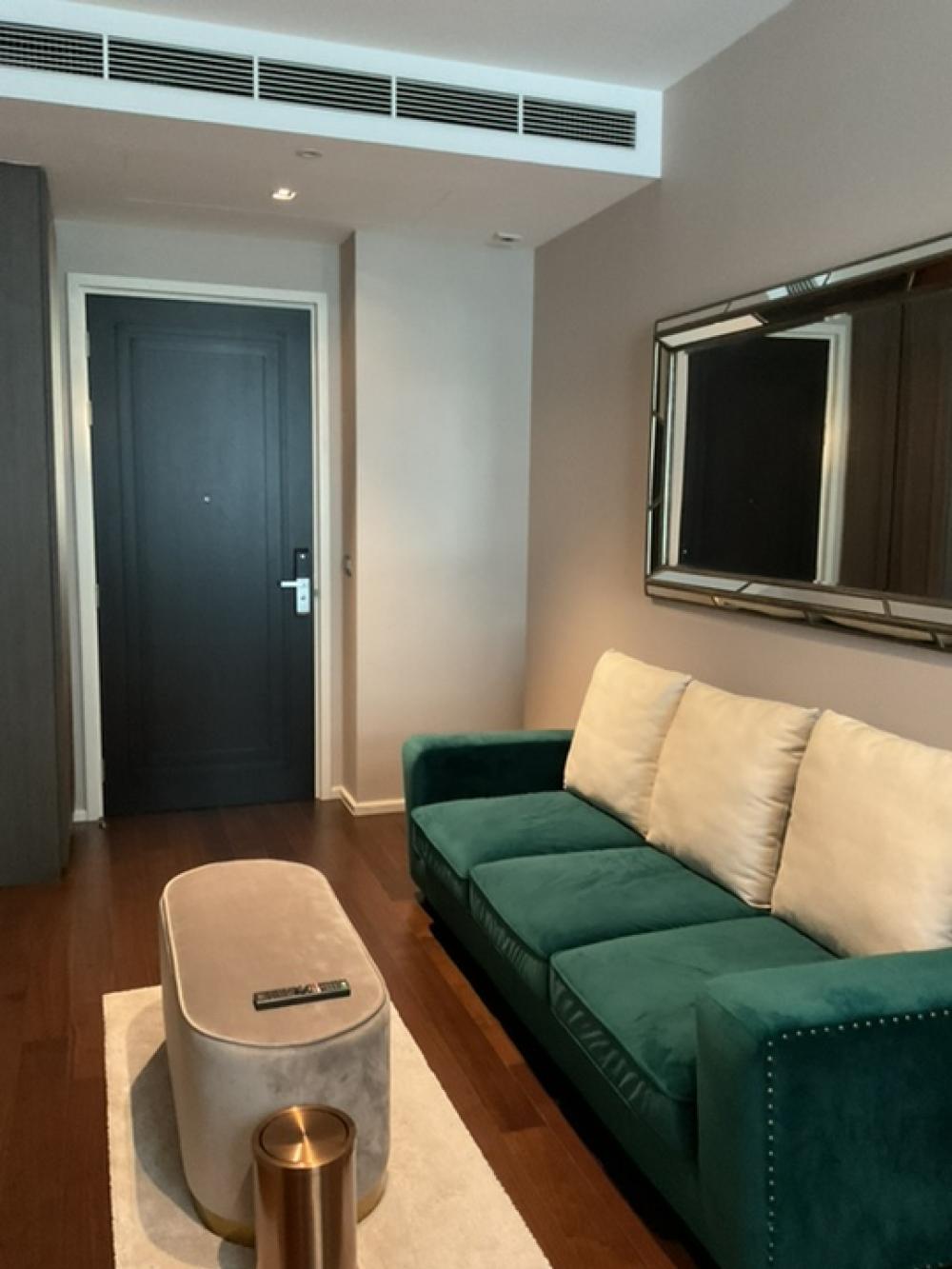 For RentCondoSukhumvit, Asoke, Thonglor : (Rent The Diplomat 39) is only 190 meters away or about 2 minutes' walk from Prompong.