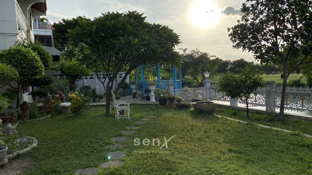 For SaleHousePathum Thani,Rangsit, Thammasat : Single House for sale with golf course view at Mueang Ake Village Vibhavadi Rangsit