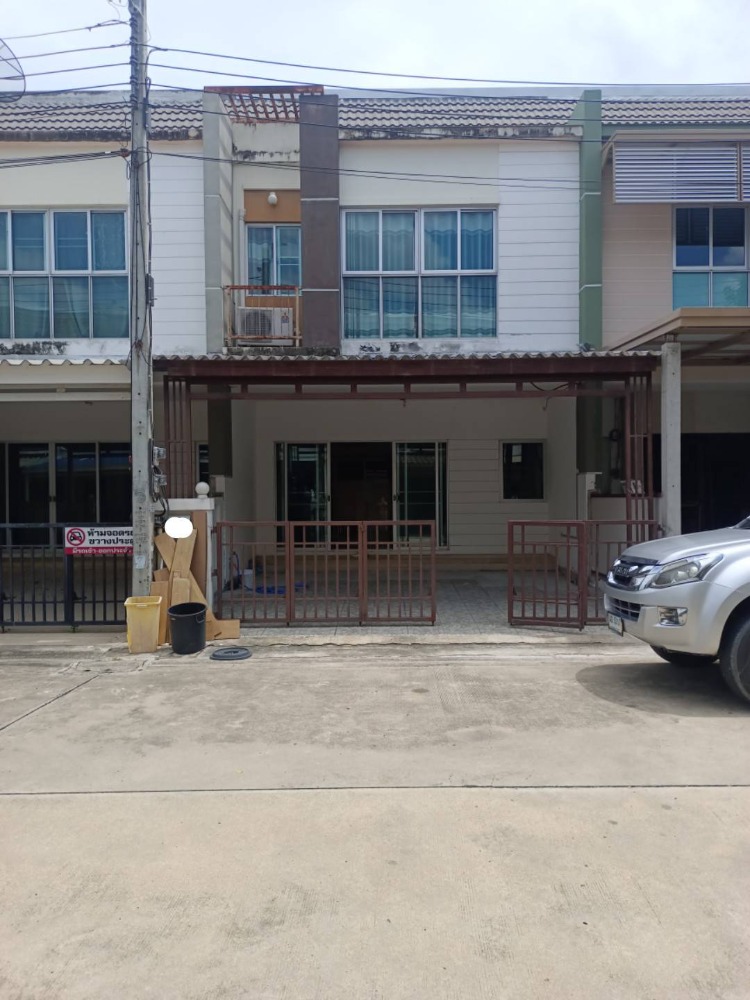 For RentTownhomeLadkrabang, Suwannaphum Airport : Cheap house for rent, 3 bedrooms, Kanchanaphisek Road.