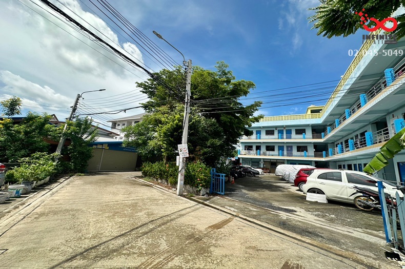 For SaleHotel&Apartment BusinessPinklao, Charansanitwong : 3-storey apartment for sale, 197.1 square wah, Suan Phak Road, Soi Suan Phak 34