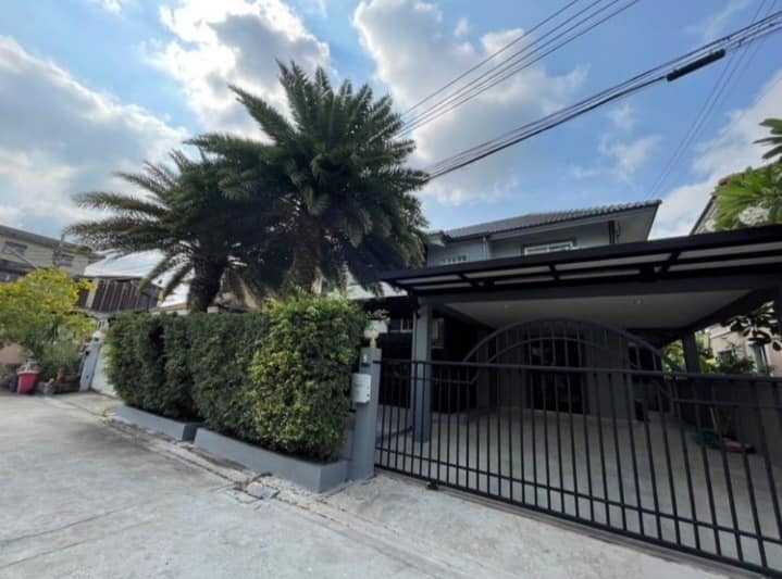 For SaleHouseChokchai 4, Ladprao 71, Ladprao 48, : WW735 House for sale, Unrak Nakniwat Village 15 Unrak Nakniwat15 # Single house, Soi Nakniwat 15 #Single house on Nakniwas road #Baan Unrak Nakniwas 15