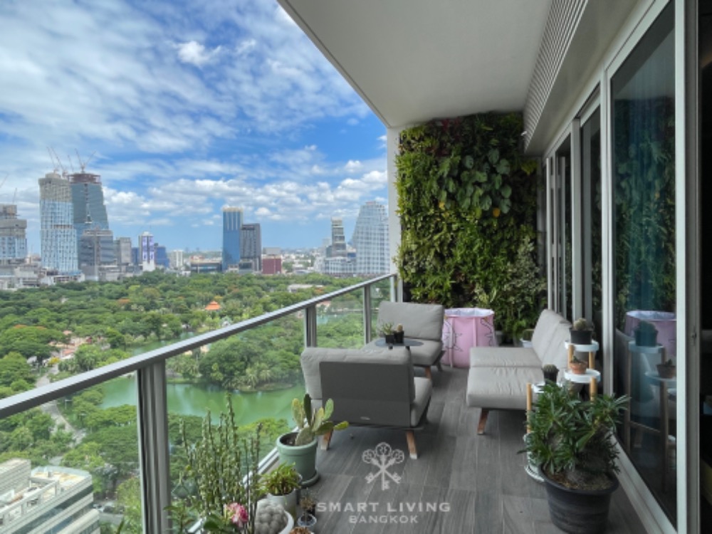 For SaleCondoWitthayu, Chidlom, Langsuan, Ploenchit : A renovated unit modern style of 2 beds 181 sqm at 185 Rajadamri with open space living area, new kitchen, spacious balcony view to spectacular view of  Lumpini park, offer only 65 MB