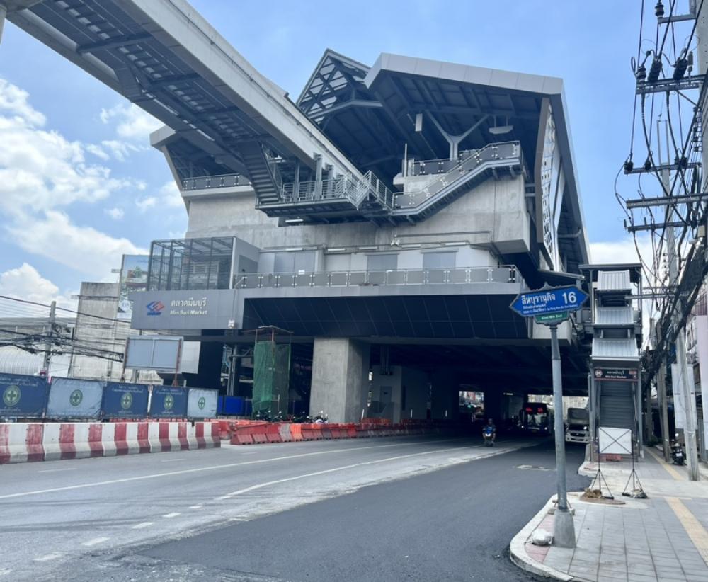 ขายที่ดินมีนบุรี-ร่มเกล้า : ขายที่ดิน ใกล้สถานีรถไฟฟ้า ตลาดมีนบุรี สายสีชมพู สายสีส้ม  527 , 332 ตรว.ซอยสีหบุรานุกิจ 16