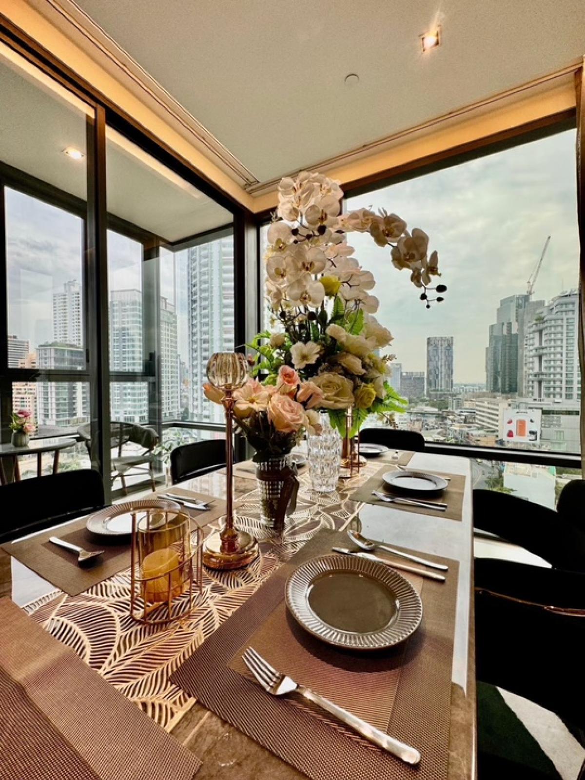 For SaleCondoSukhumvit, Asoke, Thonglor : 089-514-5440 Selling 2 bedrooms, new room, never lived in, The Bangkok Thonglor.