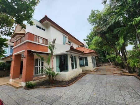 For SaleHouseNonthaburi, Bang Yai, Bangbuathong : Single house for sale with carp pond Laddarom Elegance Rama 5-2: Laddarom Elegance Rama 5-2 350 sq m. 123.2 sq m.