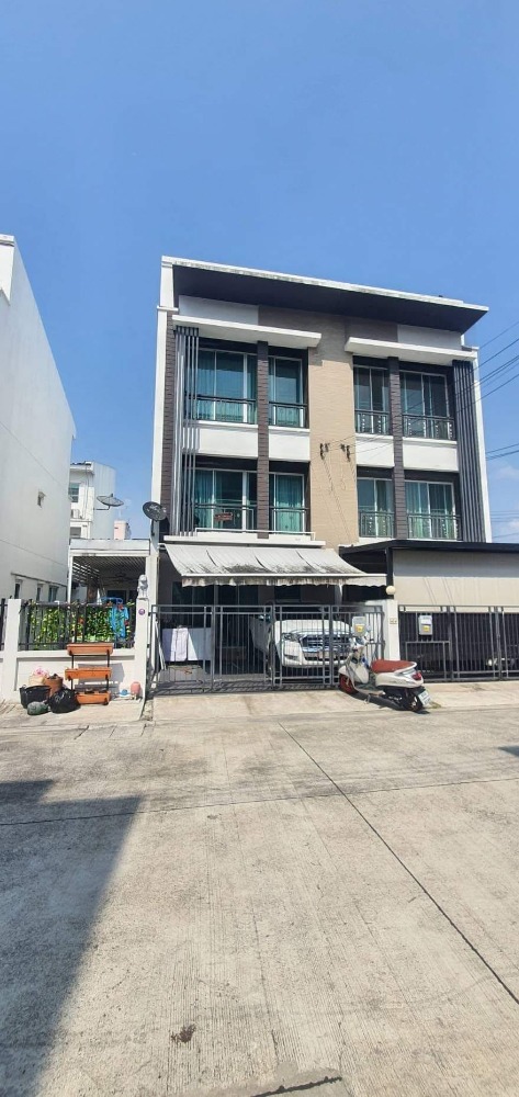 For SaleTownhouseChokchai 4, Ladprao 71, Ladprao 48, : Townhome for sale Baan Klang Muang Chokchai 4 Soi 50