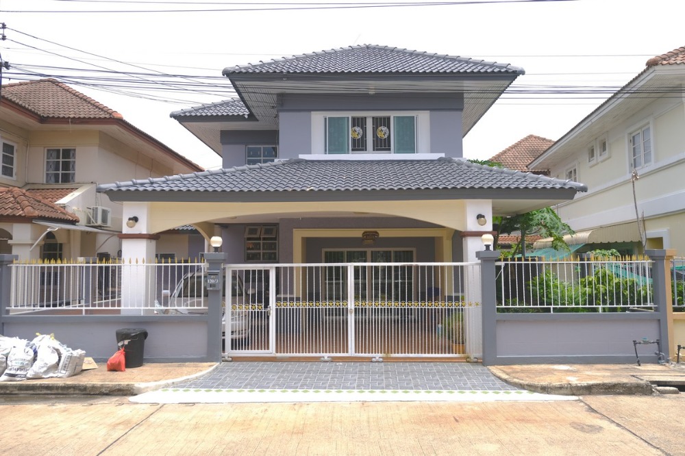 For SaleHousePathum Thani,Rangsit, Thammasat : 2-story house for sale, 43 square meters, Phatthananiwet Village, Pathum Thani, completely renovated, ready to move in.