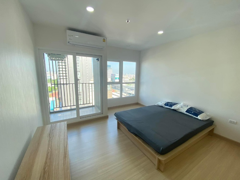 For RentCondoRamkhamhaeng, Hua Mak : SVR239 Condo for rent Supalai Veranda Ramkhamheang 30sqm. 14th Floor 11,000 baht 064-959-8900