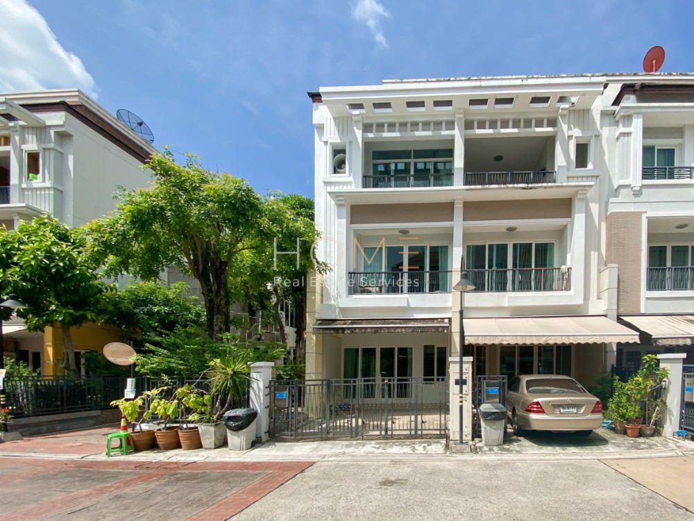 ขายทาวน์โฮม : บ้านกลางกรุง สาทร / 5 ห้องนอน (ขาย), Baan Klang Krung Sathorn / 5 Bedrooms (SALE) NUT734