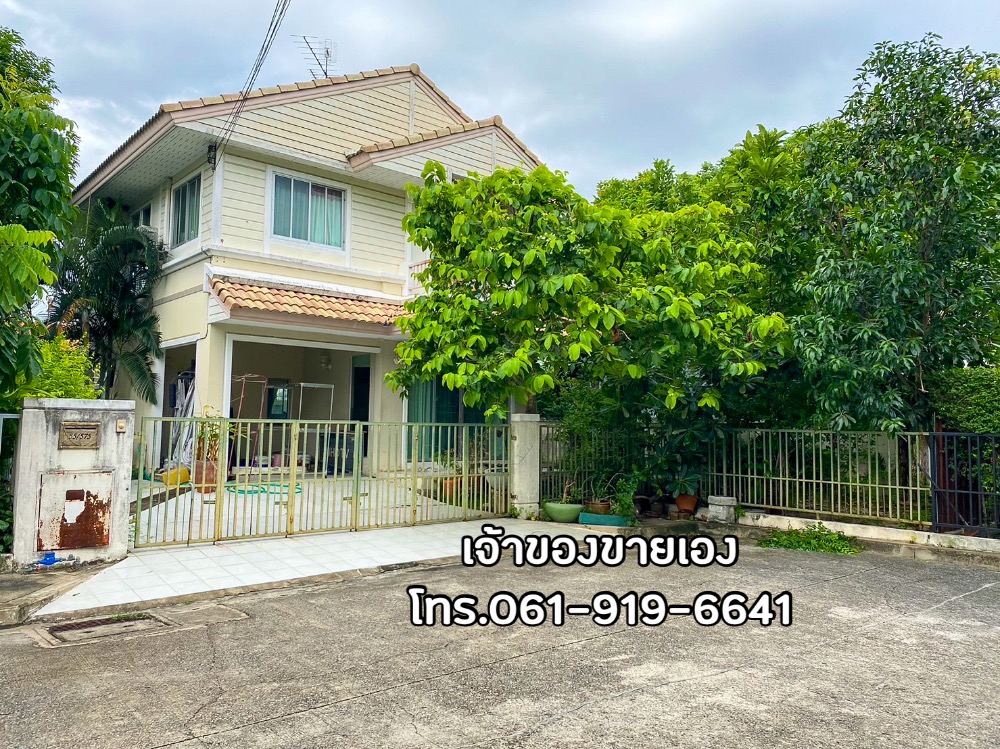 For SaleHousePathum Thani,Rangsit, Thammasat : House for sale Behind the corner at the end of Soi Prueklada Rangsit, Khlong 4, a large project with a lake