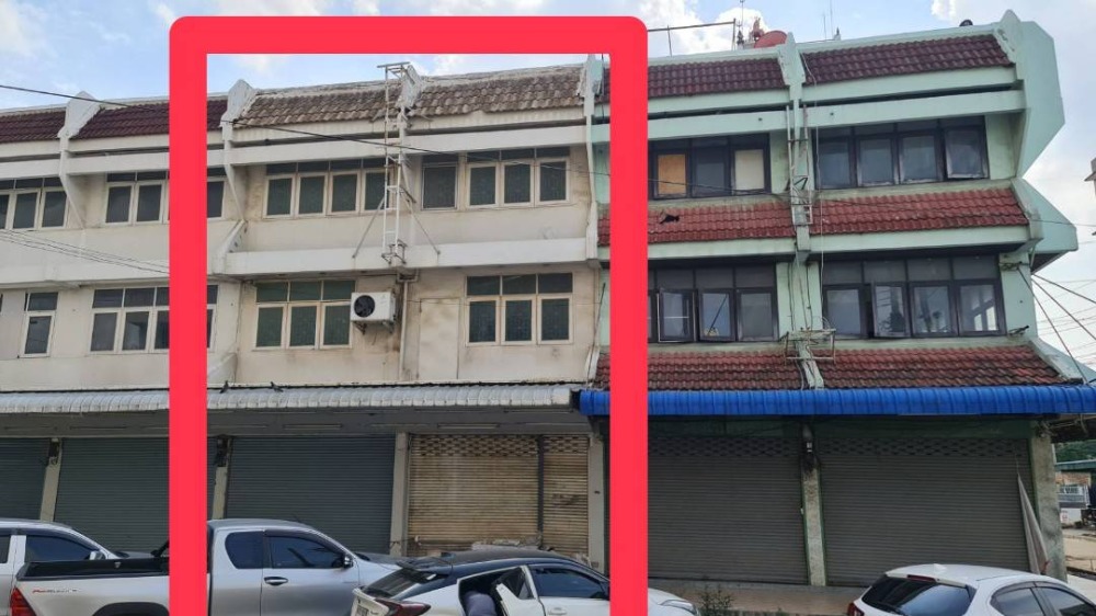 For SaleShophousePathum Thani,Rangsit, Thammasat : For sale Commercial building, 3 floors, 2 units, Bang Khan Market, Khlong Nueng, near Thammasat Rangsit.