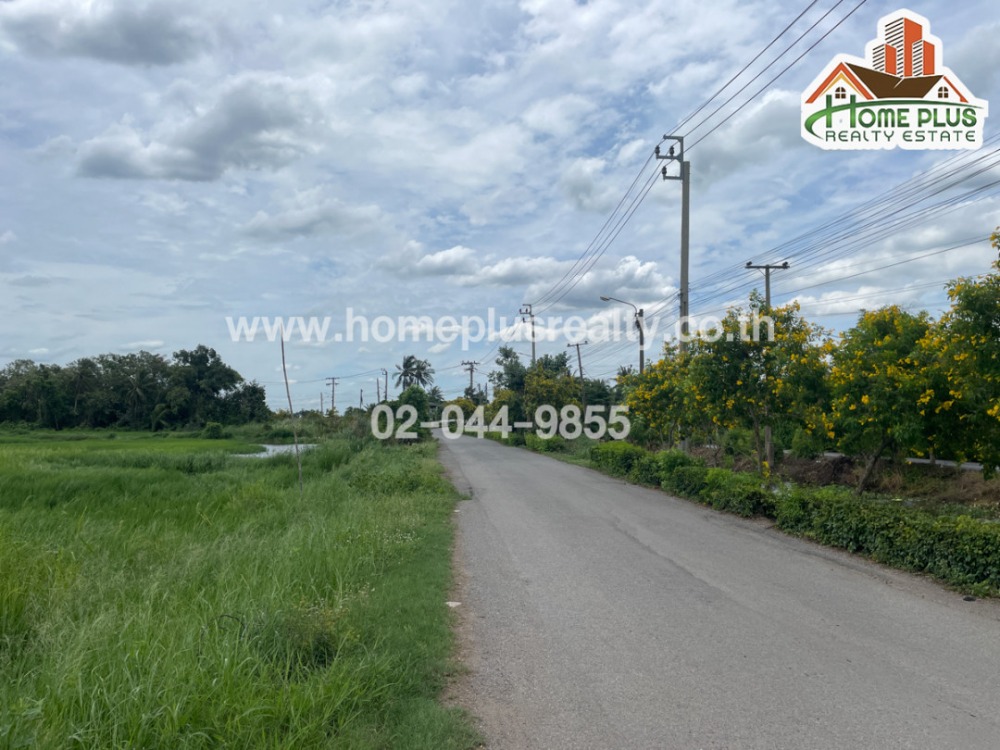 For SaleLandMin Buri, Romklao : Land next to Ruampattana Road 6, Soi Suwinthawong 80, area 24 rai 1 ngan 73 square wah, good investment.