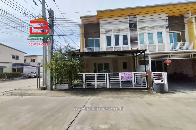 For SaleTownhouseNawamin, Ramindra : Townhouse, corner house, Golden Town Watcharapol-Sukhapiban 5, area 31 sq m., near Big C Sukhapiban 5, Sukhapiban 5 Road, Or Ngern Subdistrict, Sai Mai District, Bangkok