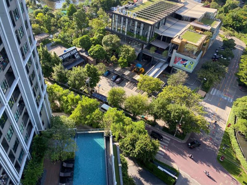 For SaleCondoOnnut, Udomsuk : For Sale THE BASE Park East - Sukhumvit 77 2 Bed 6.35 mb