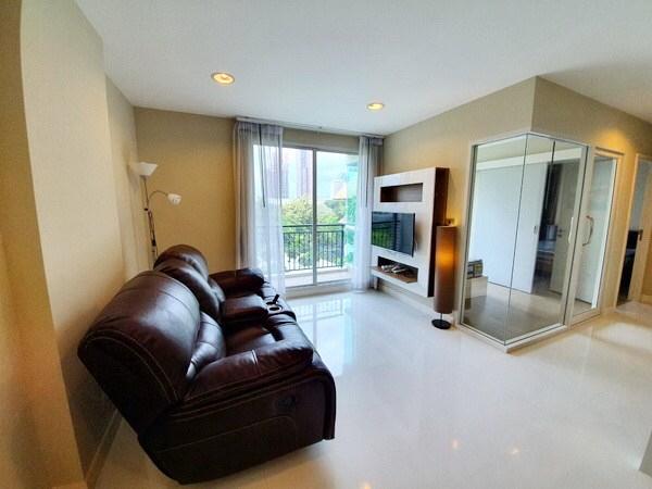 For SaleCondoSukhumvit, Asoke, Thonglor : Condo For Sale The Crest Sukhumvit 24 2 Bedroom 1 Bathroom 62 sqm