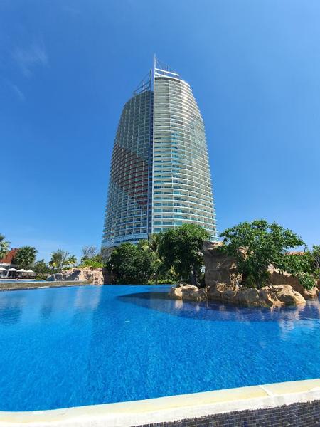 For SaleCondoPattaya, Bangsaen, Chonburi : For Sale Movenpick White Sand Beach 3 Bed 26 mb