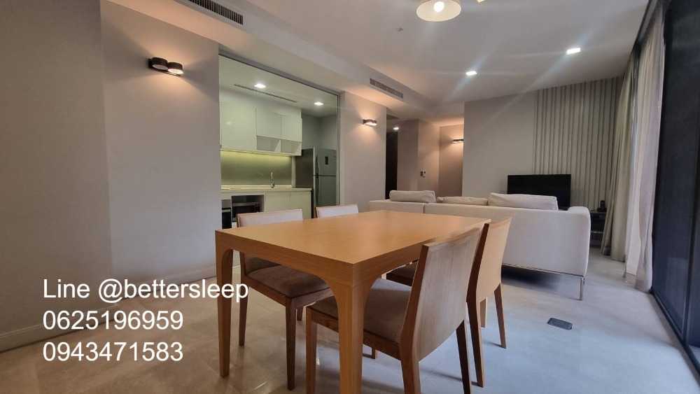 For RentCondoSukhumvit, Asoke, Thonglor : Pet friendly Phrom Phong, luxury apartment for rent, 2 bedrooms, 3 bathrooms, modern style, fitness center, swimming pool