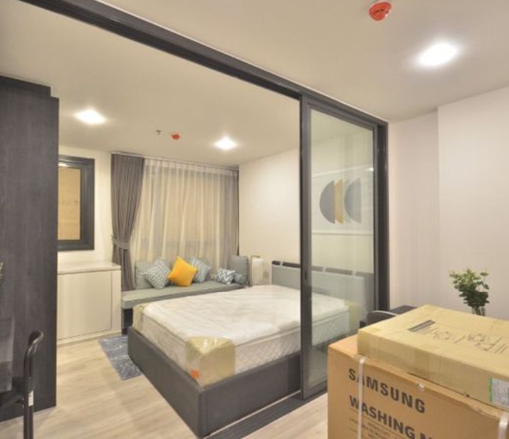 For RentCondoRatchadapisek, Huaikwang, Suttisan : XT Huaikwang 29 sq.m. 1 Bed 29 sq.m. Sell & Rent Eng 中 日 Please add LINE ID @806qphgn o8415o5483