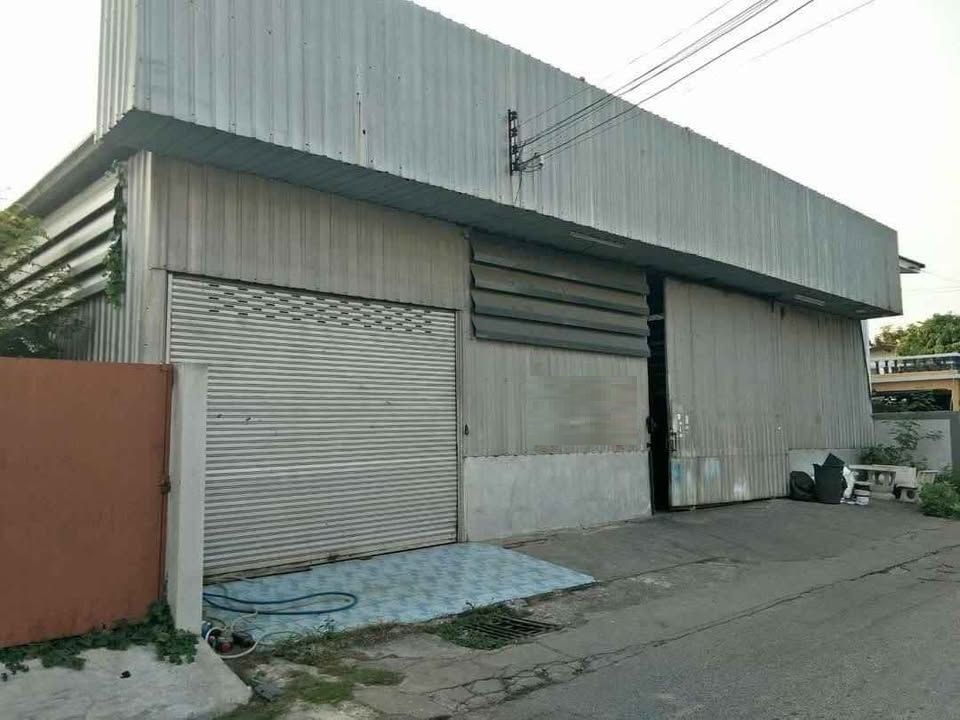 For RentWarehouseLadprao101, Happy Land, The Mall Bang Kapi : B912 Warehouse for rent, size 400 square meters, Seri Thai Road