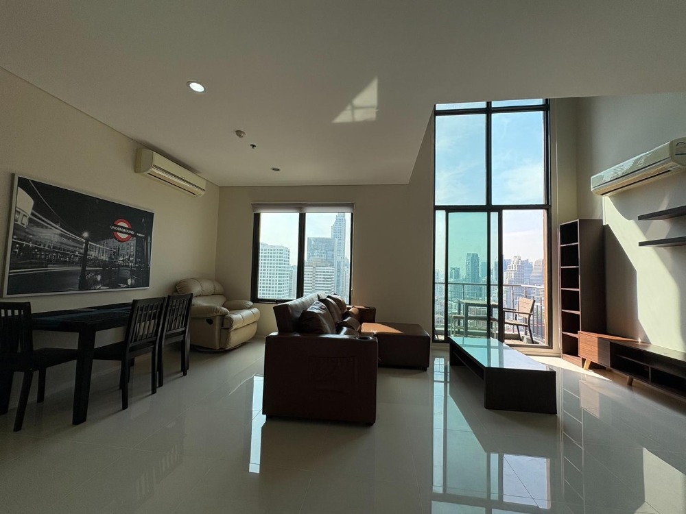 ให้เช่าคอนโดพระราม 9 เพชรบุรีตัดใหม่ RCA : เช่าDuplex 1ห้อง 2ห้องน้ำ คอนโด Villa Asoke 80sqm 39k Mrt Phetchaburi