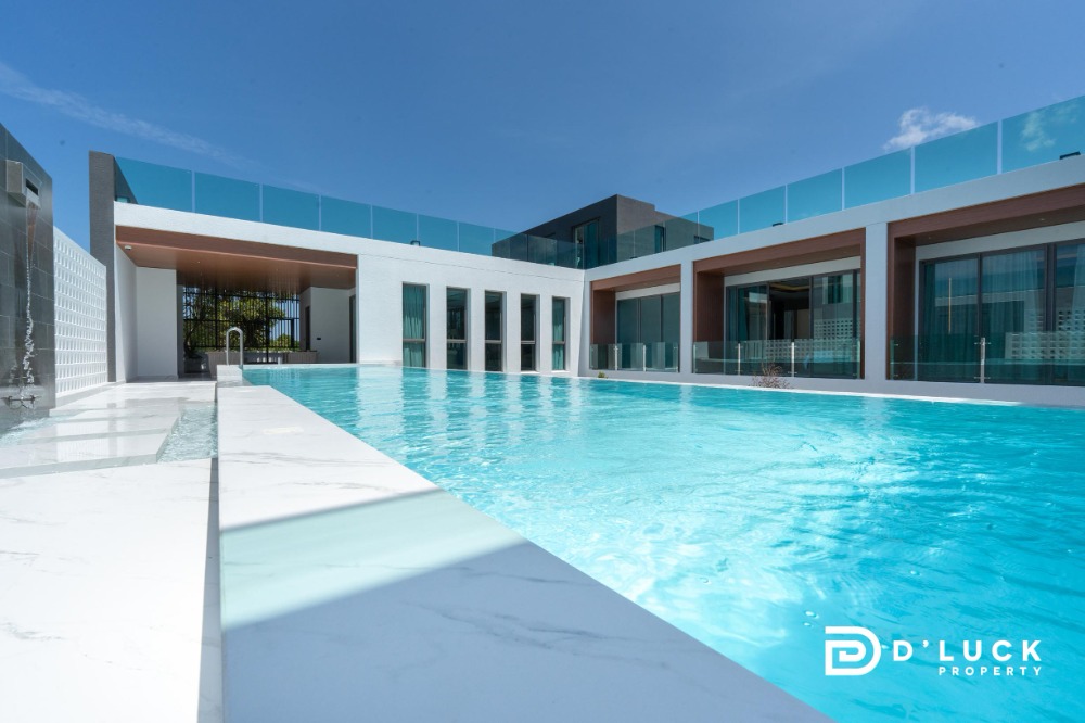 For SaleHousePattaya, Bangsaen, Chonburi : Super luxury pool villas pattaya ready to move in