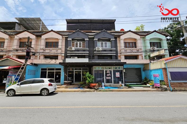 For SaleShop HousePathum Thani,Rangsit, Thammasat : 2.5-storey commercial building for sale, City Home Village 1, Lam Luk Ka, Highway 3004