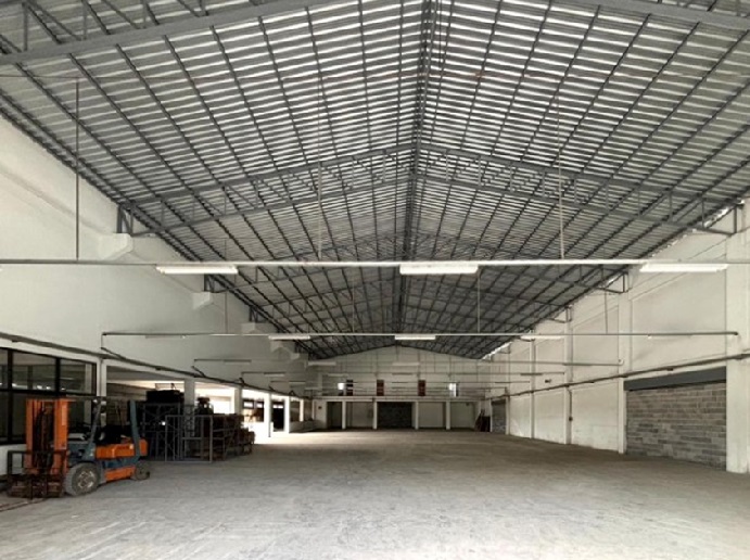 For RentWarehouseRama 2, Bang Khun Thian : For Rent Building for rent / Warehouse, Soi Anan Ngam Charoen 33, Tha Kham, Rama 2 / Warehouse area 990 square meters / Very good location / Trailer trucks can enter and exit