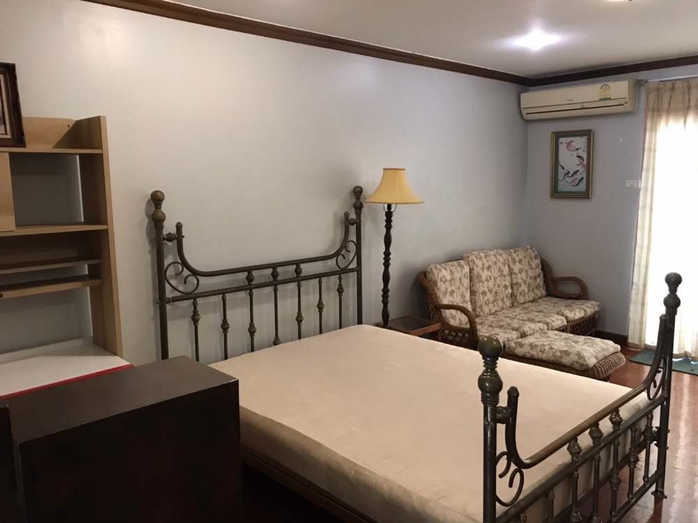 For RentCondoBangna, Bearing, Lasalle : Condo for rent, Country Complex C, 11th floor, fully furnished, ready to move in.