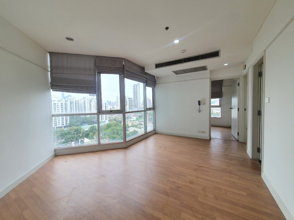 For SaleCondoRama3 (Riverside),Satupadit : For Sale: Urgent sale ...Lumpini Place Watercliff, next to Central Rama 3, 2-bedroom type, only 2.85 million baht (half transfer fee)