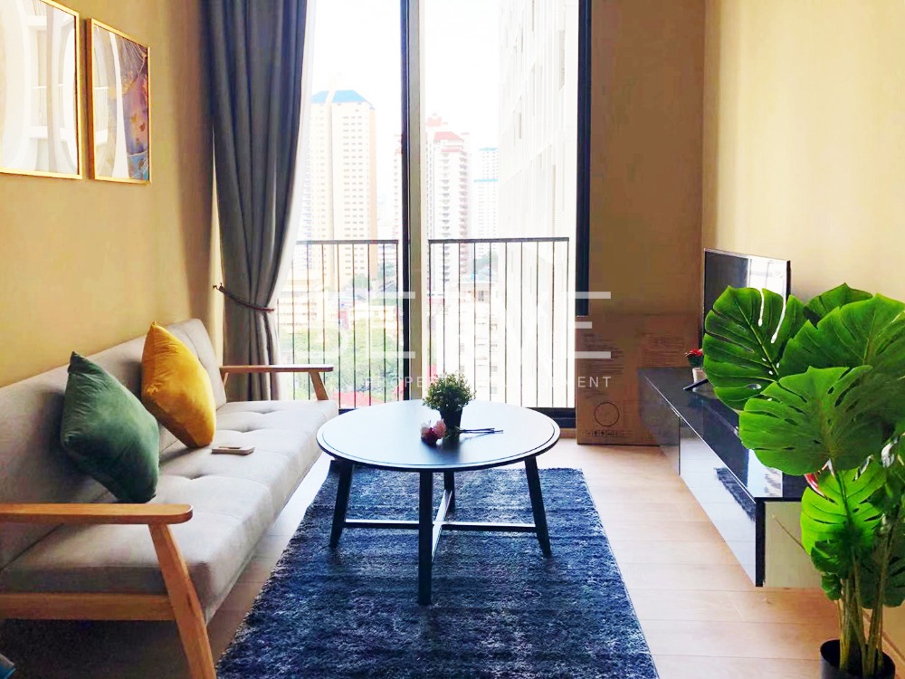 For RentCondoSukhumvit, Asoke, Thonglor : 1 Bed High Fl. East side Close to BTS Asok and MRT Sukhumvit  550 m. at Noble BE19 Condo / Condo For Rent