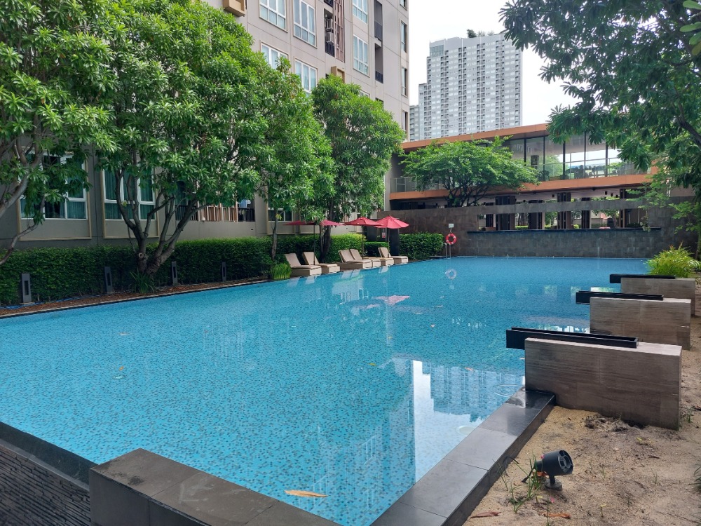 For SaleCondoSathorn, Narathiwat : Condo for sale in the heart of the city, Sathorn area, The Kier Sathorn.