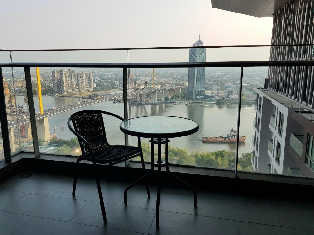 For SaleCondoRama3 (Riverside),Satupadit : **SALE** Star view condo (Star view), position B1, 40th floor, corner room, full river view **Price 10.9 million baht**