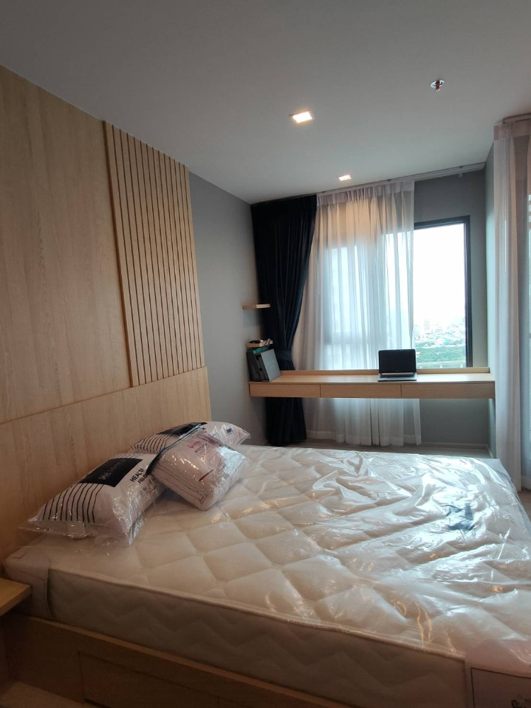 For RentCondoWitthayu, Chidlom, Langsuan, Ploenchit : Life One Wireless : 29 sq m. 36th floor, BTS Ploenchit, beautiful room, fully furnished soft creamy white furniture, complete electrical appliances