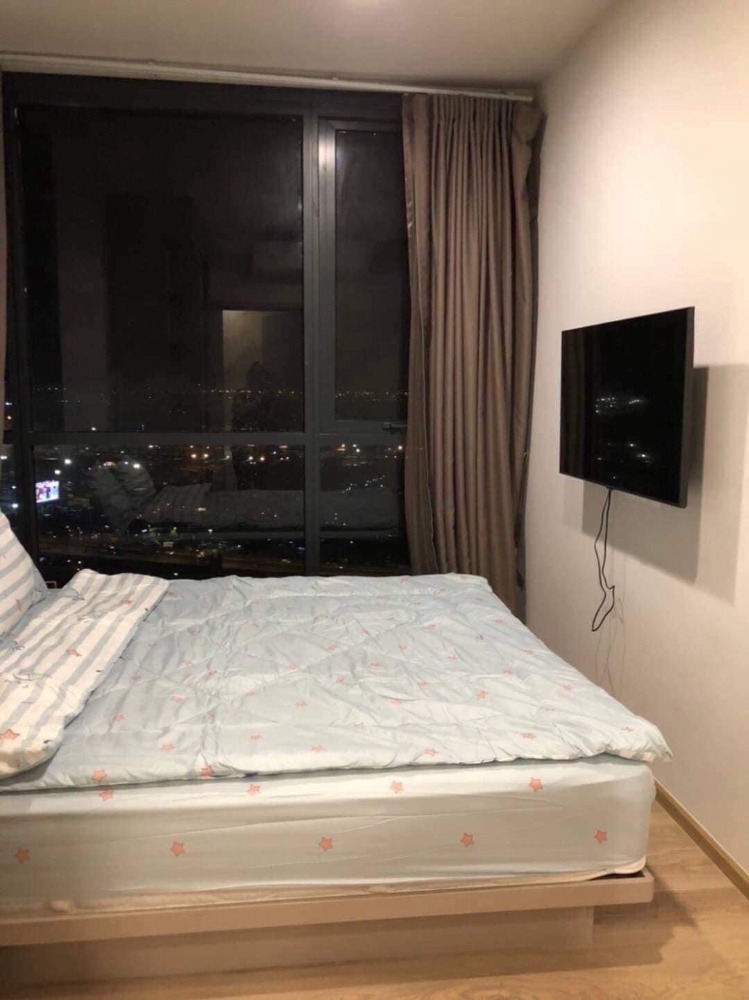 For RentCondoSukhumvit, Asoke, Thonglor : Oka- Huas♦ Size 50 sq m, 37th floor ♦ 2 bedroom, 2bathroom,shuttle van to BTS Thonglor ♦ Beautiful built-in, fully furnished, ready to move in, very new room ♦ Convenient transportation