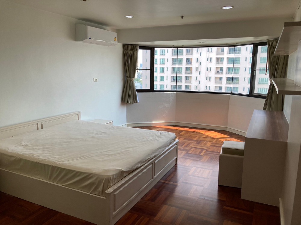 For SaleCondoSukhumvit, Asoke, Thonglor : ● Prime Location ● 10+ Floor, 132.00 sqm | 2 Bedrooms, City View | Condo near BTS Phrom Phong 3 mins, EmQuartier 3 mins