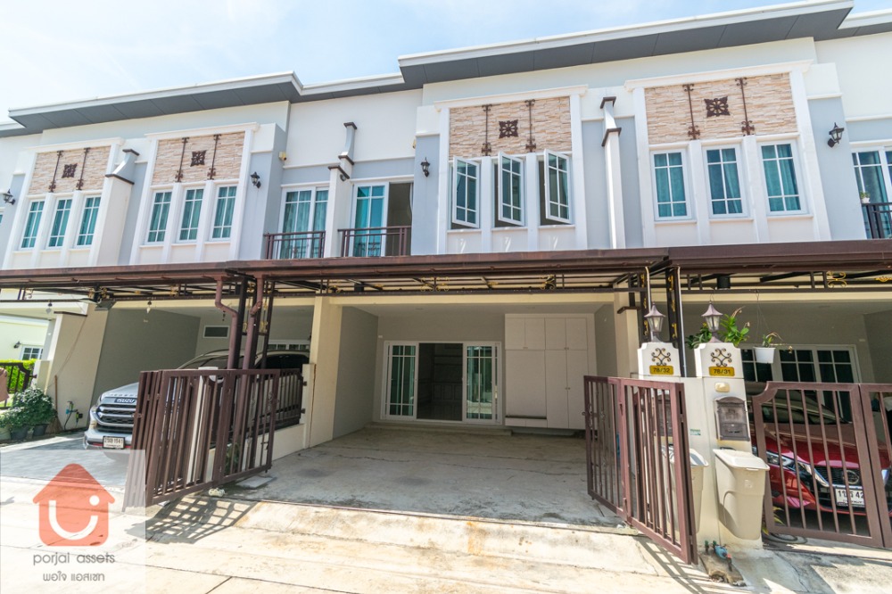 For SaleTownhouseSamut Prakan,Samrong : Townhome for sale EVERCITY Srinakarin-Nam Daeng, 2-story townhome, 3 bedrooms, size 21.1 sq m, location on Nam Daeng-Bang Phli Road.