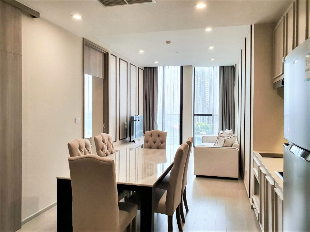 For RentCondoWitthayu, Chidlom, Langsuan, Ploenchit : ♢ Nice Decoration ♢ B Tower, 16th Floor, Type B801 | 120.23 sq.m. 2 beds | Condo skywalk connect to BTS ploenchit and Central Embassy.