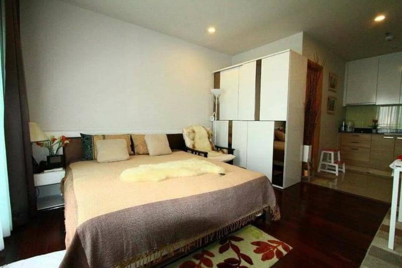 For SaleCondoRama9, Petchburi, RCA : For Sale Circle Condominium Studio 4.35 mb